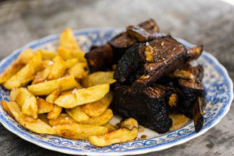 Smoked Short Ribs with Bone Marrow Gravy, Anchovy Aioli & Dripping Chips