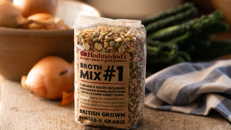 Dried Broth Mix Made With Grains & Pulses including Green Lentils and Barley Flakes.