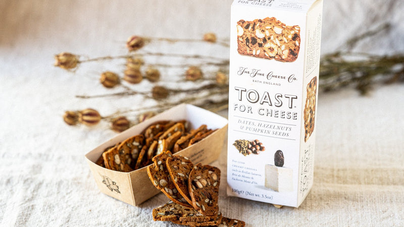 Dates & Hazelnut Toast for Cheese